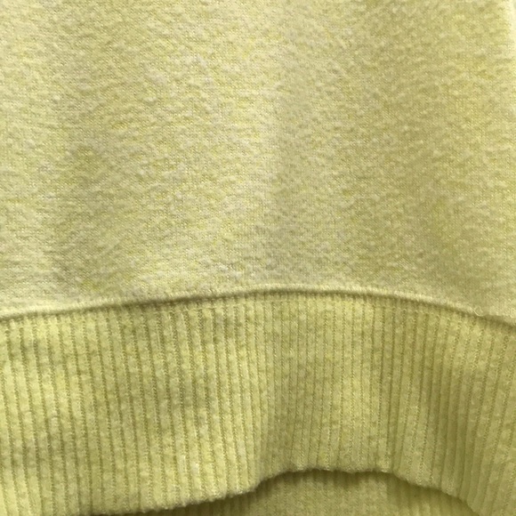 Hollister Yellow long sleeve top - Picture 3 of 5